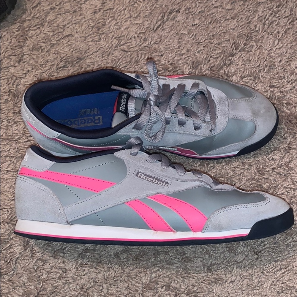 Women’s Reebok shoes